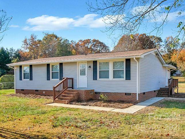 105 Oakmont Drive - Photo 1