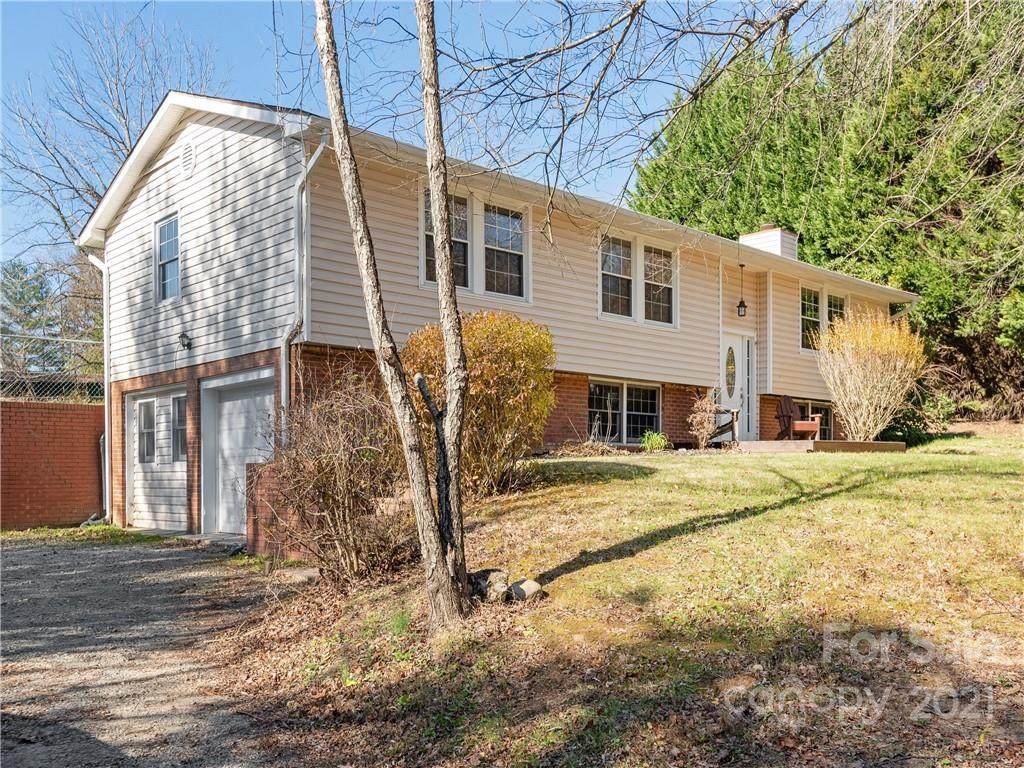 663 Delaware Lane - Photo 1