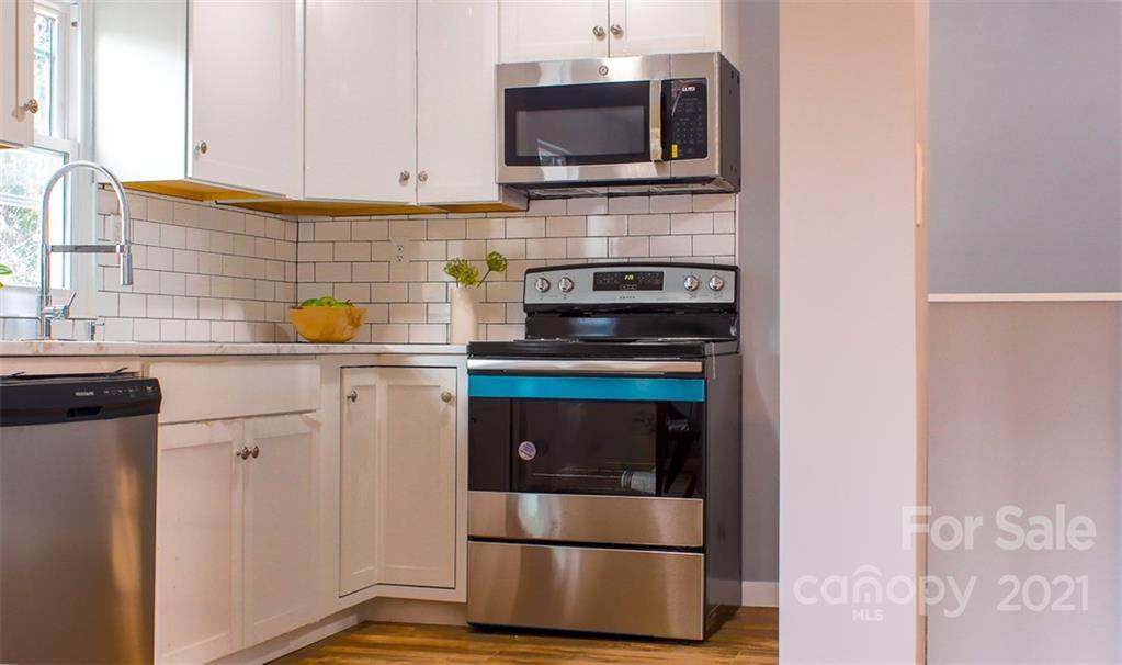 428 Arlington Circle - Photo 1