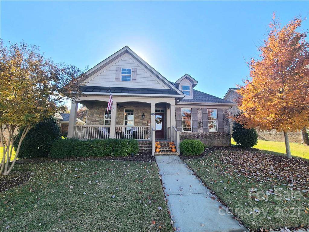 240 Harrison Lane - Photo 1
