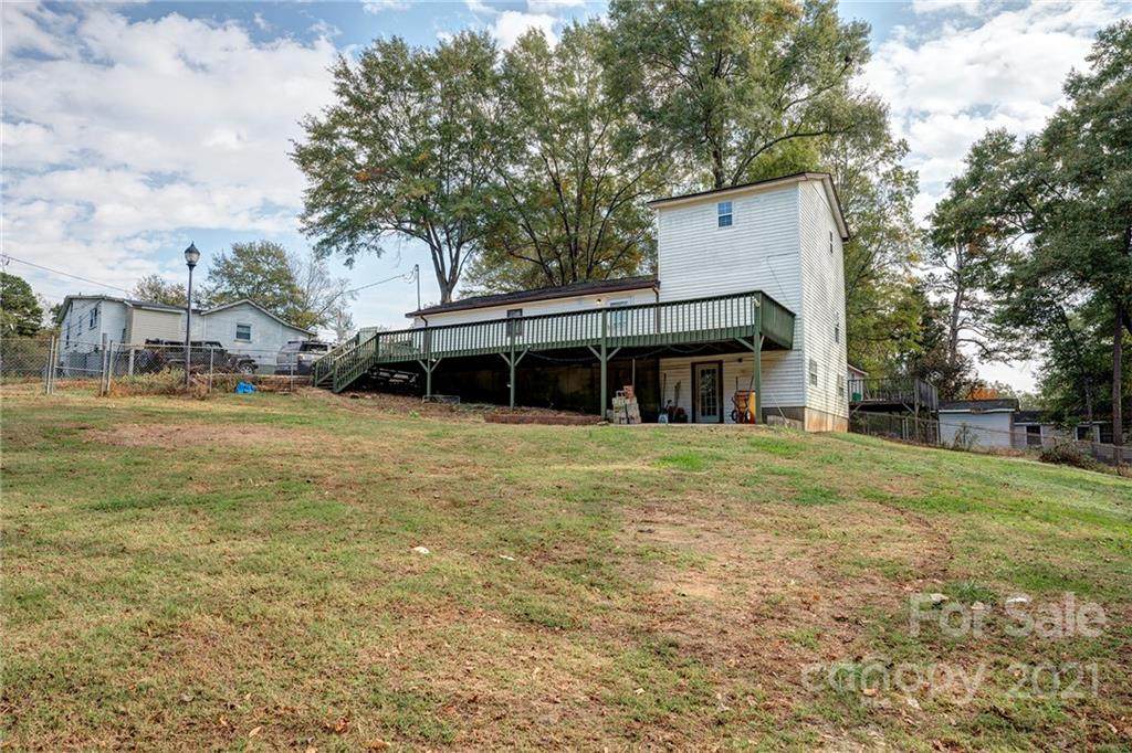 607 Hill Street - Photo 1
