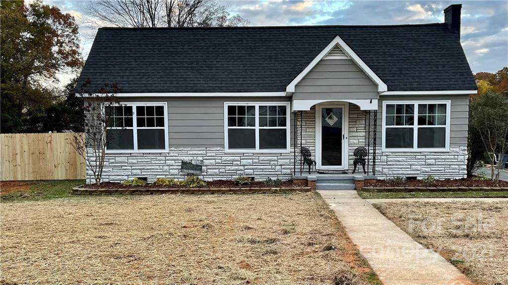 803 Walker Street - Photo 1