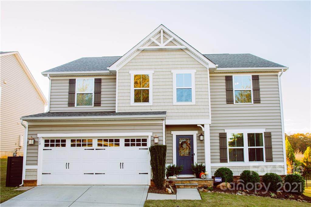 213 Stanhope Drive - Photo 1