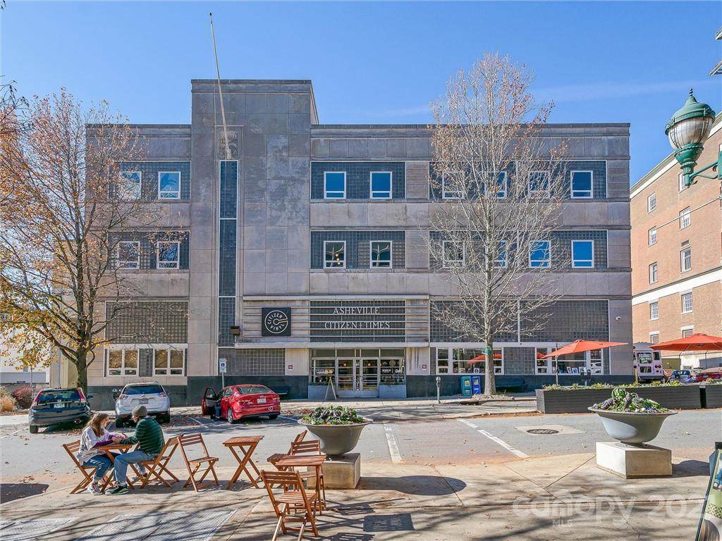 14 O'henry Avenue - Photo 1