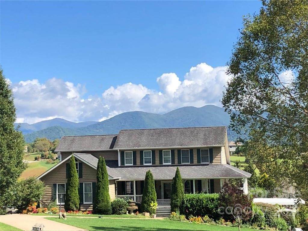19 Meadow Glen Drive - Photo 1