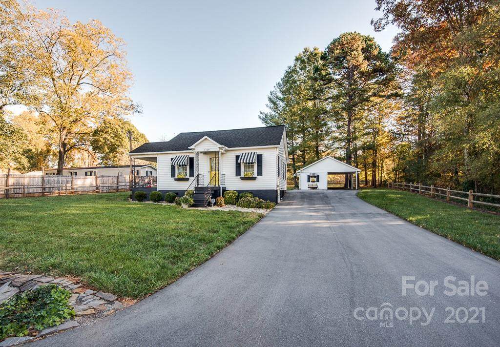 1120 Manor Street - Photo 1