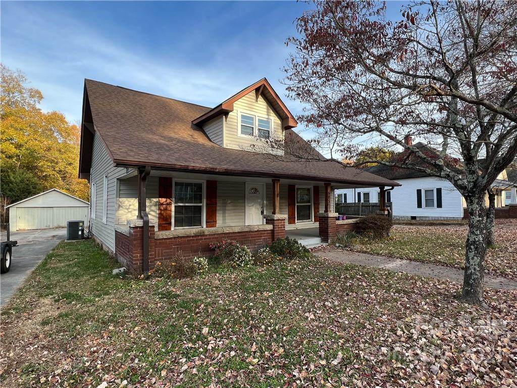 605 Main Street - Photo 1