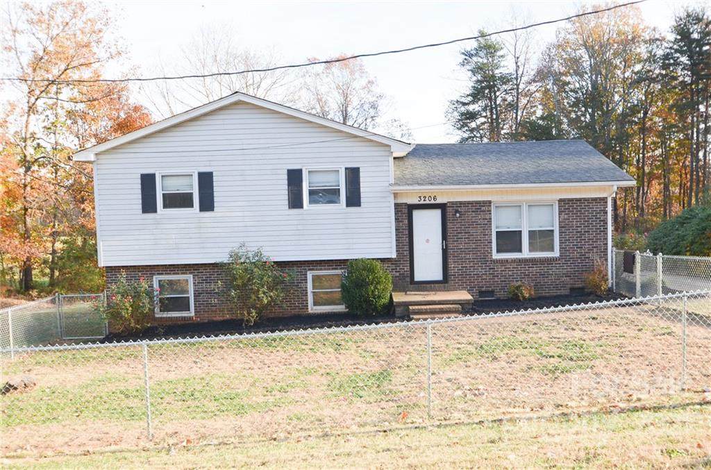 3206 Lynn Mountain Road - Photo 1