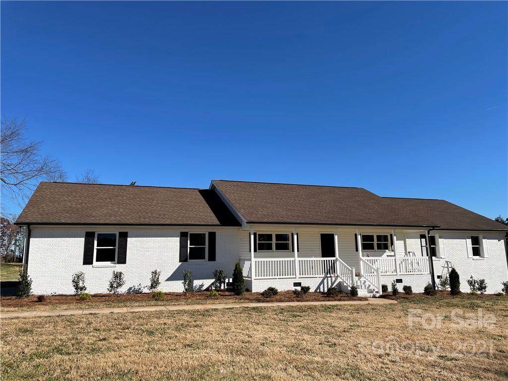 115 Curtis Drive - Photo 1