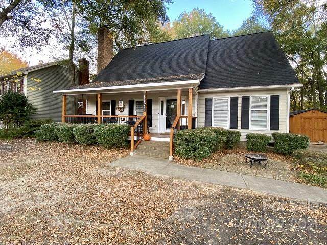 3182 Hitching Post Lane - Photo 1