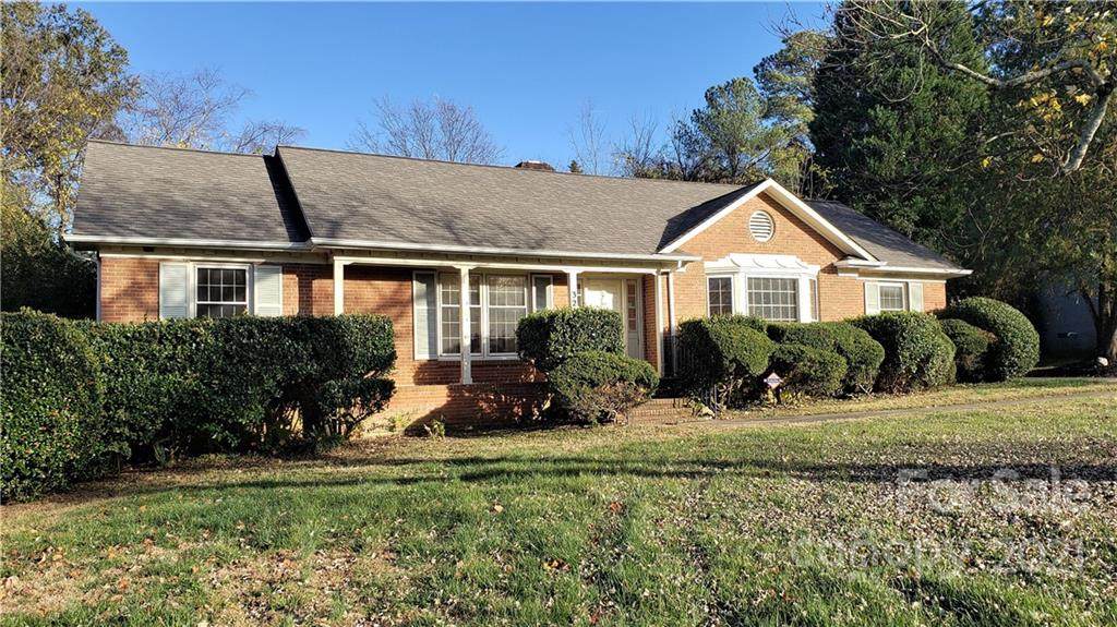 3215 Sunnybrook Drive - Photo 1
