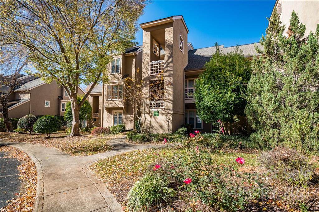 611 Portside Drive - Photo 1