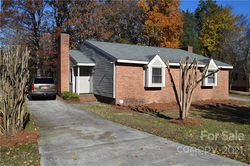 11217 Johnston Road - Photo 1