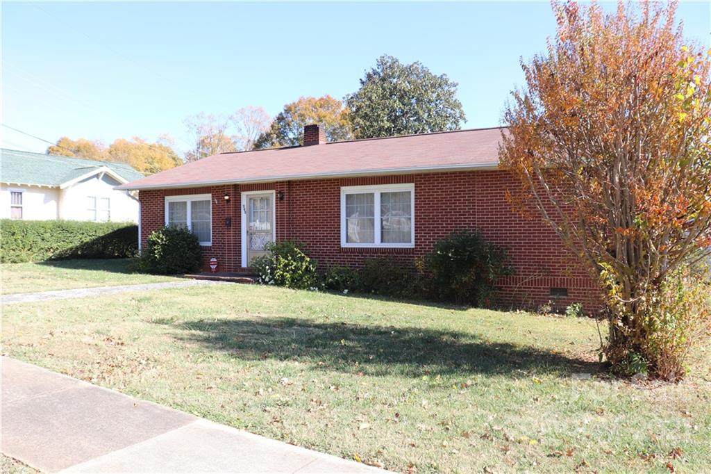 505 7th Street - Photo 1