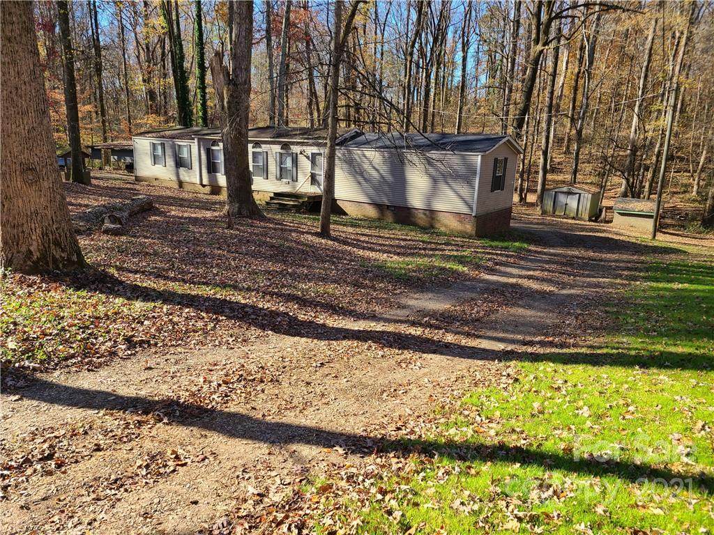 205 Buccaneer Circle - Photo 1