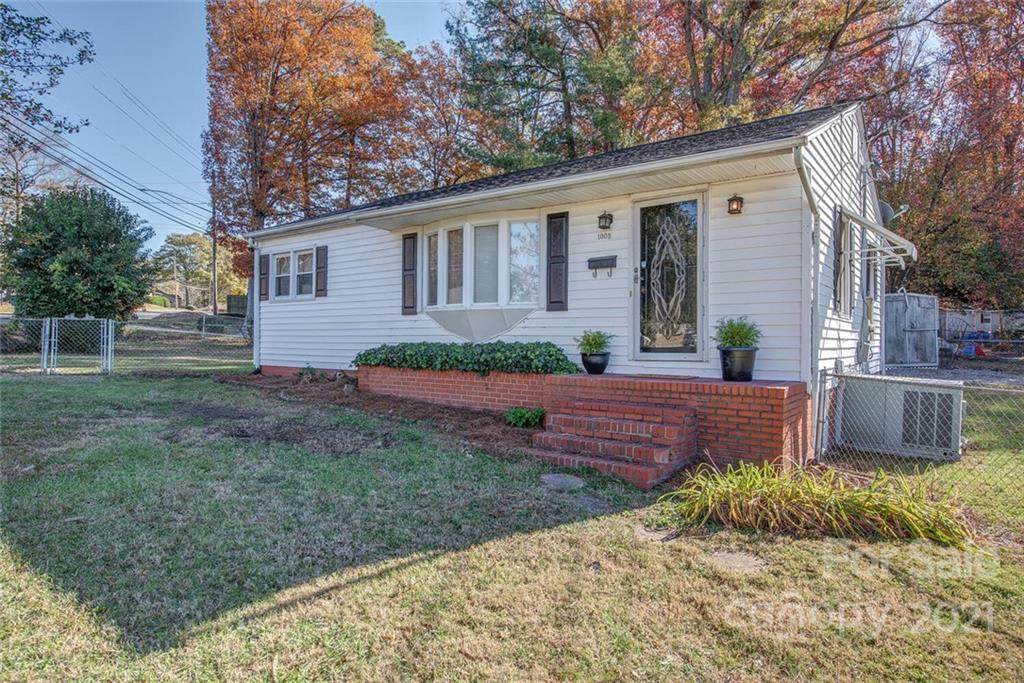 1005 Garrison Boulevard - Photo 1