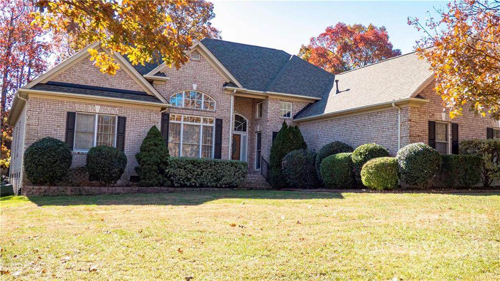 741 Clifden Drive - Photo 1