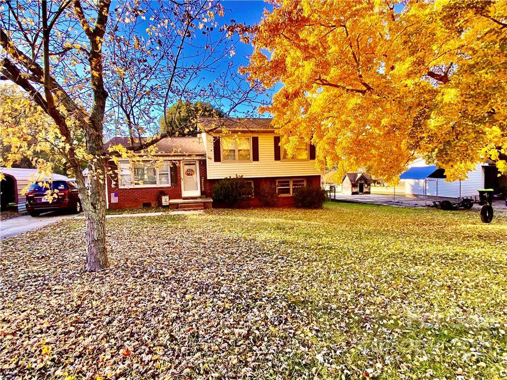 819 Mitchell Avenue - Photo 1