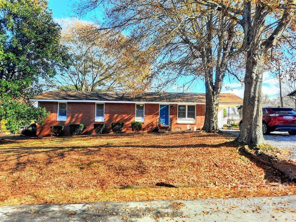 368 Clearlake Trail - Photo 1