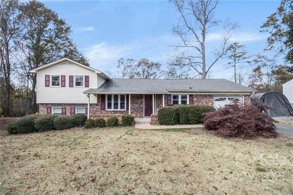 652 Summerow Road - Photo 1