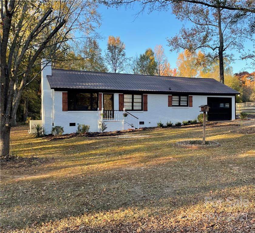 1893 Smiths Circle - Photo 1