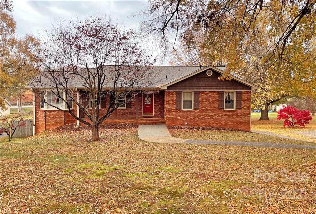 4987 Kennedy Street - Photo 1