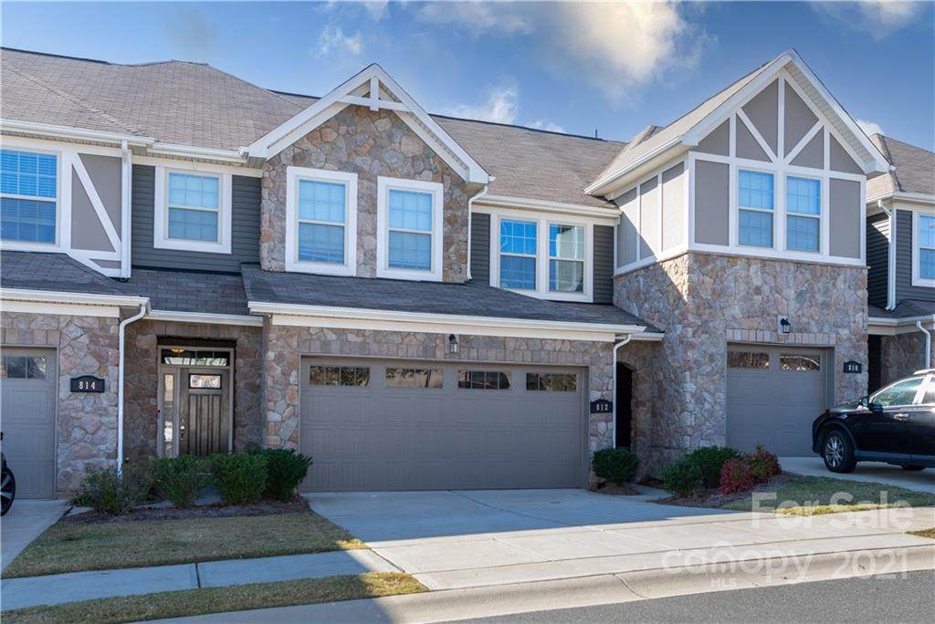 812 Ayrshire Avenue - Photo 1
