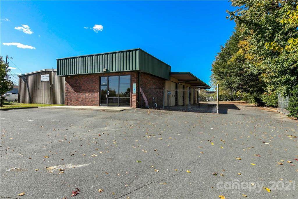 4830 Old Pineville Road - Photo 1