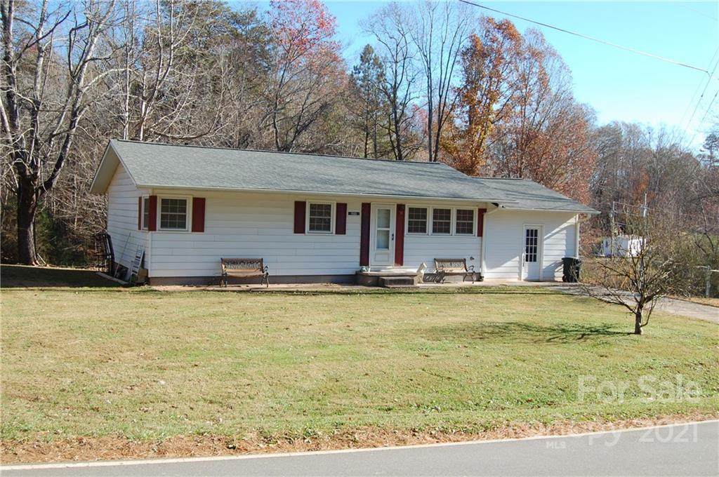 1123 Deacon Drive - Photo 1
