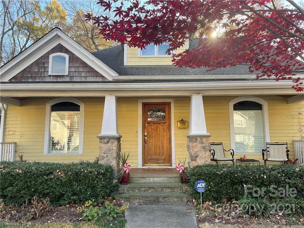 1619 Scott Avenue - Photo 1