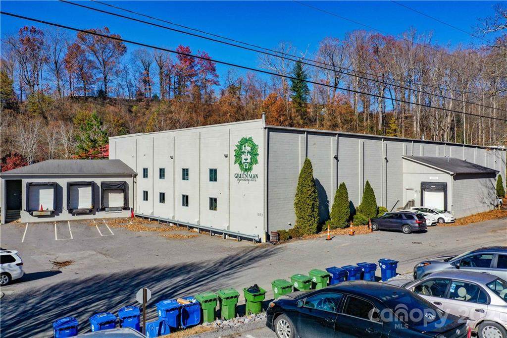 1070 Tunnel Road - Photo 1