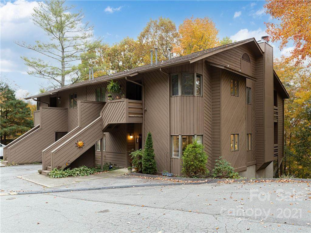 305 Piney Mountain Drive - Photo 1