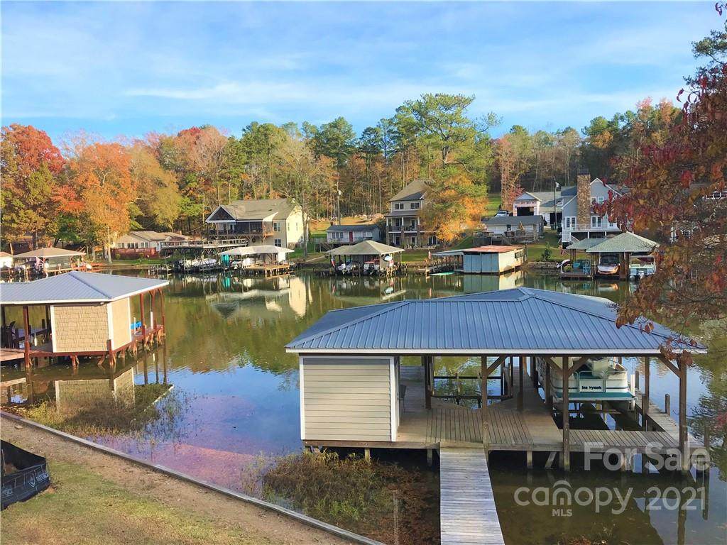 128 Vineyard Road - Photo 1
