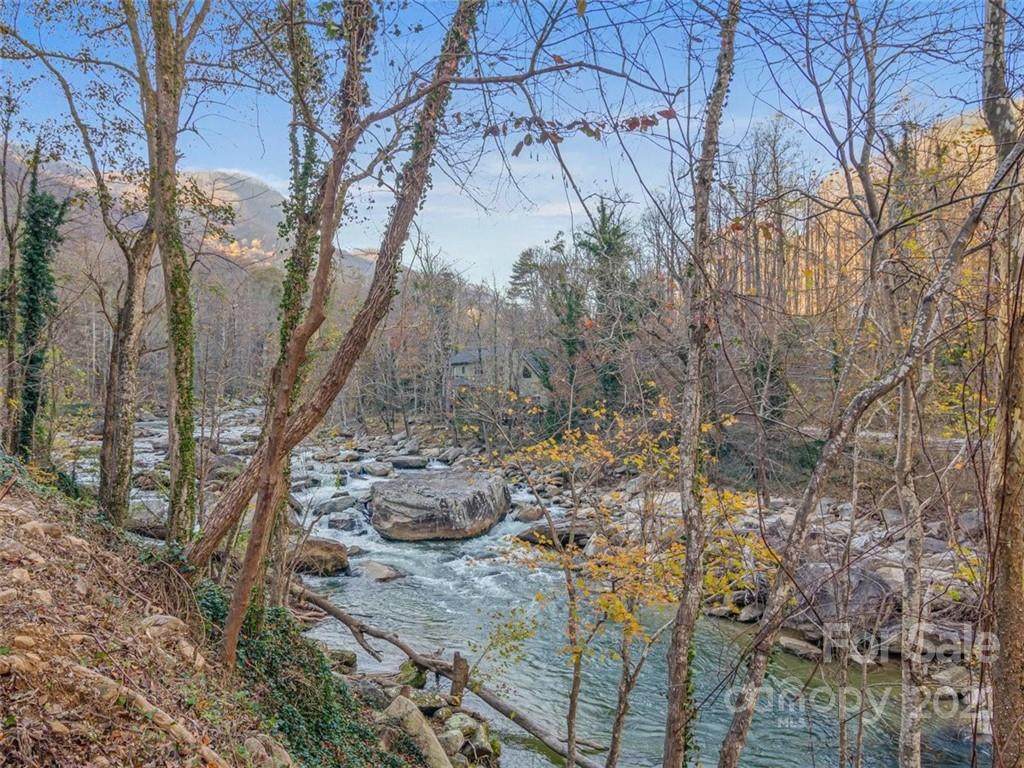 200 Fall Creek Drive - Photo 1