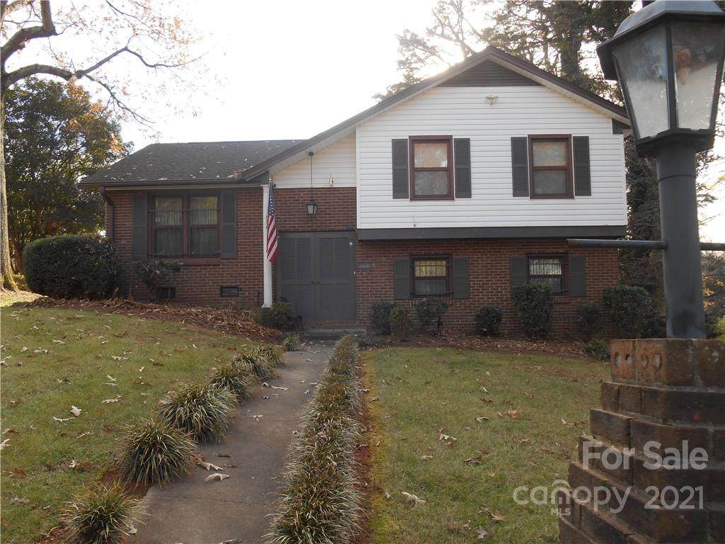 1524 Northbrook Drive - Photo 1