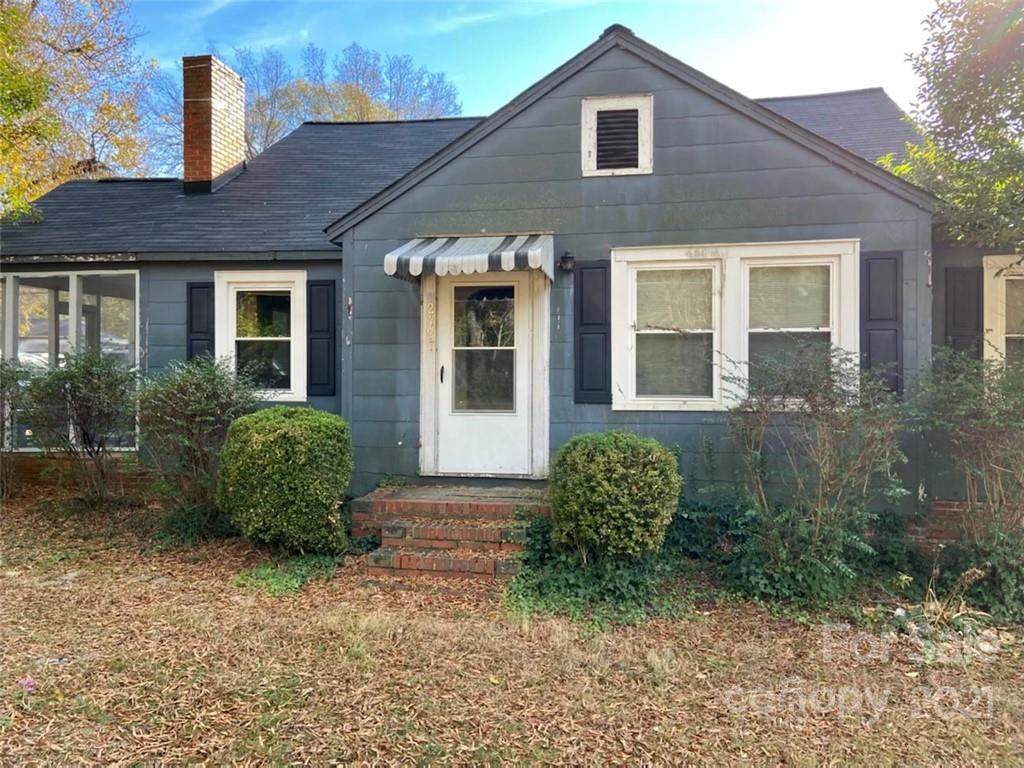 2727 Gibbon Road - Photo 1
