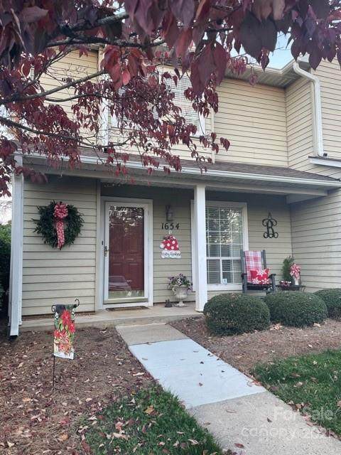 1654 Robins Nest Court - Photo 1