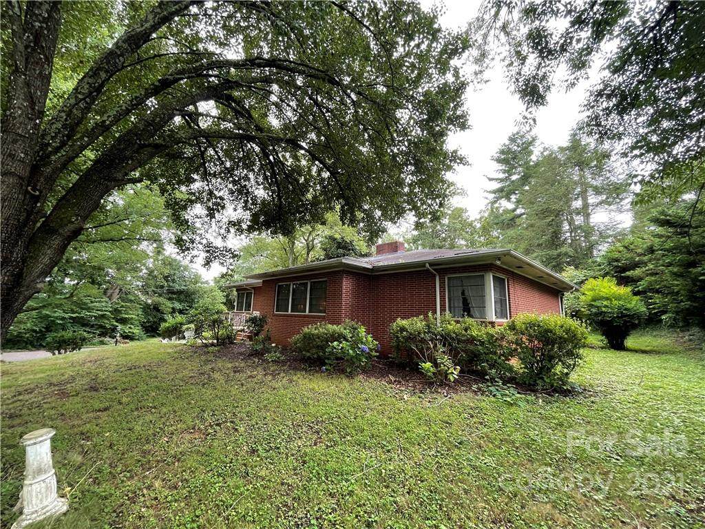 1832 Hickory Boulevard - Photo 1