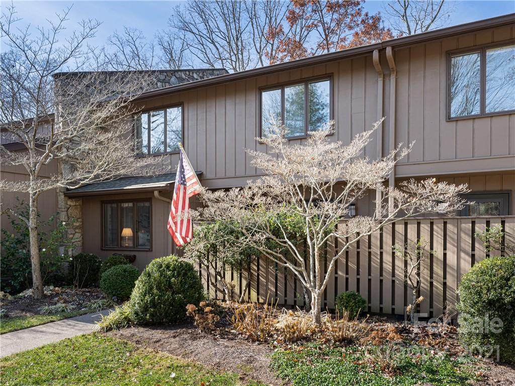 462 Crowfields Drive - Photo 1