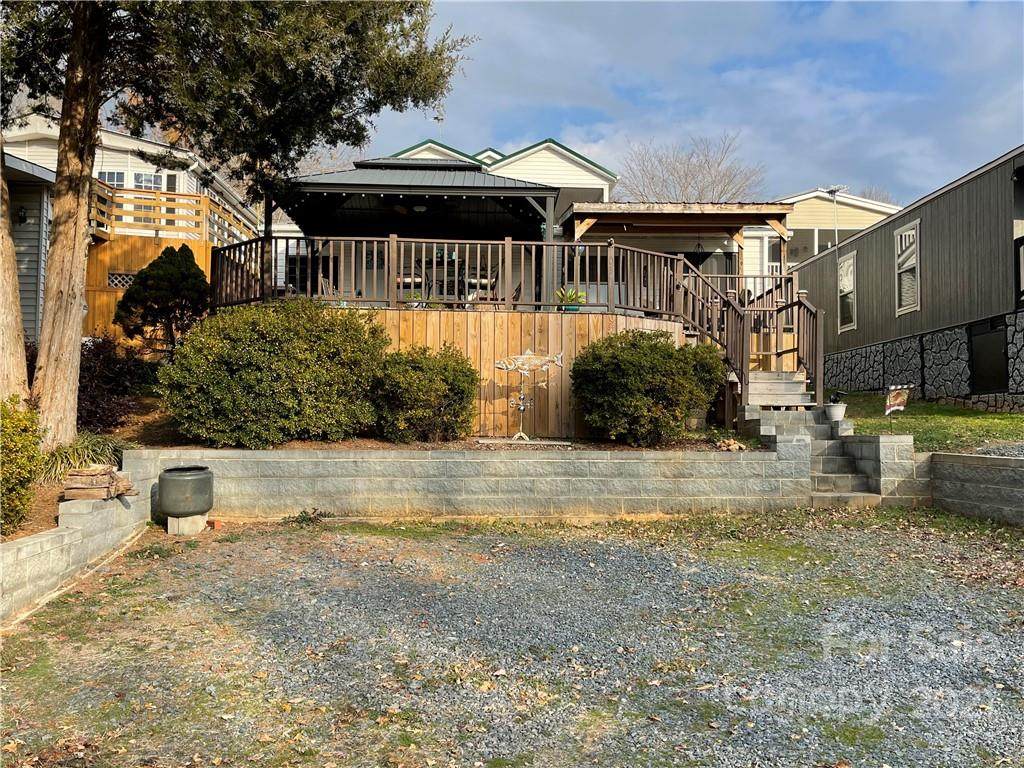 120 Elm Street - Photo 1