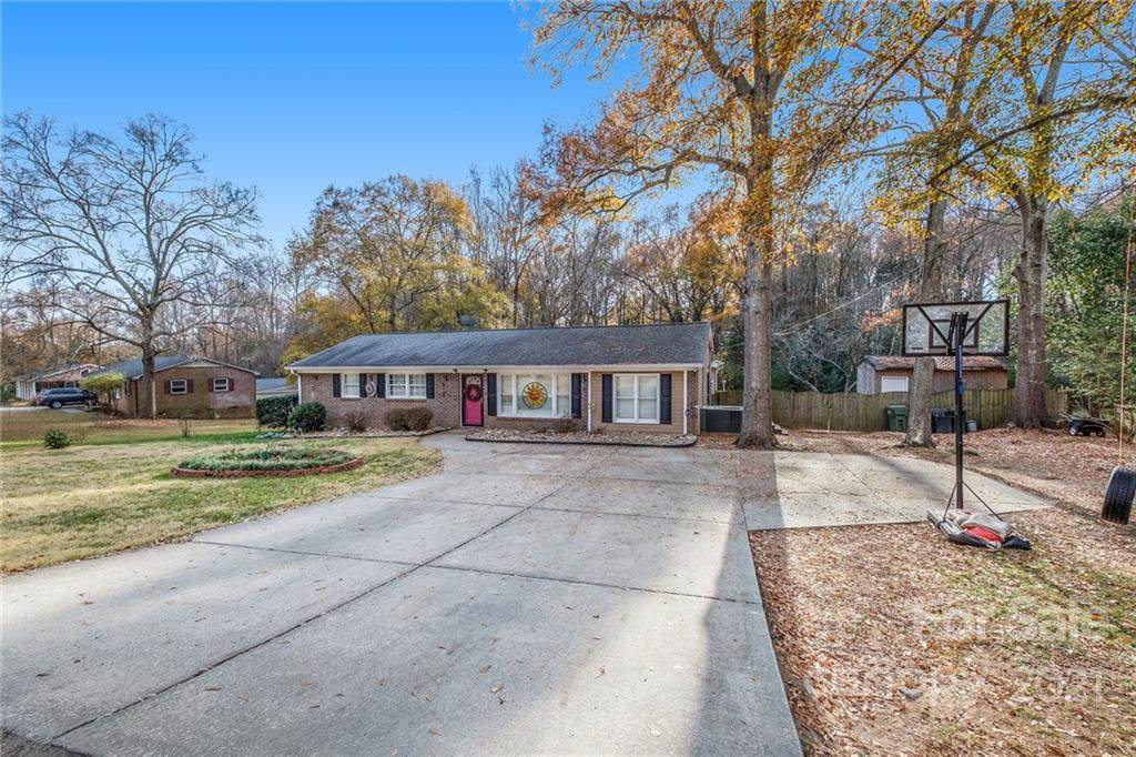 10724 Ola Drive - Photo 1