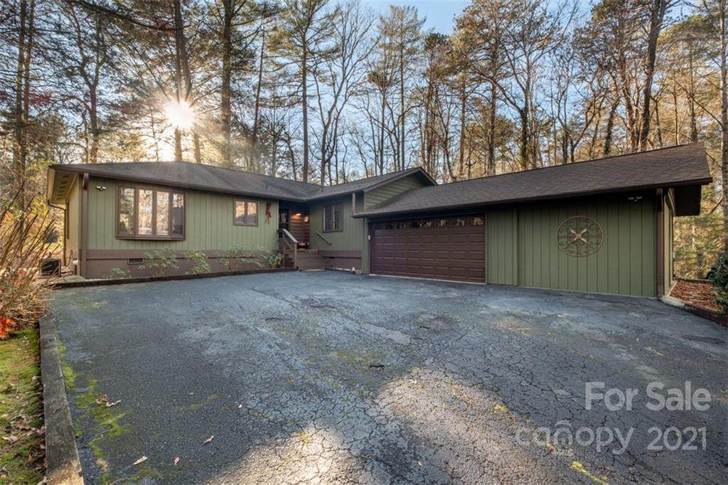 92 Surrey Lane - Photo 1