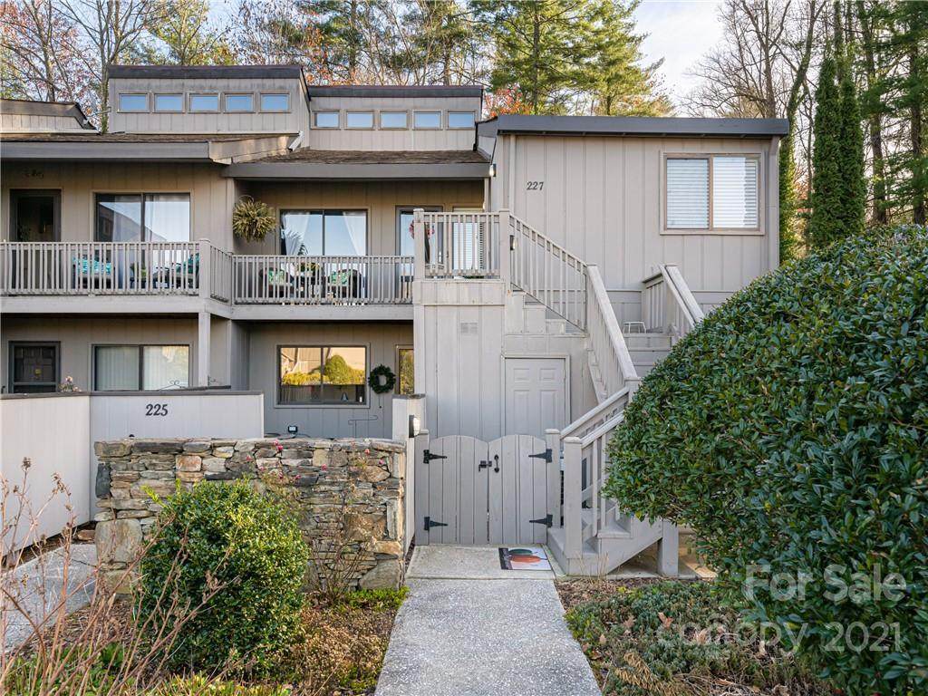 227 Juniper Lane - Photo 1