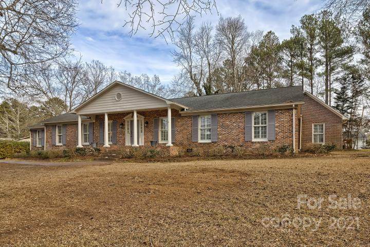 1421 Westmoreland Drive - Photo 1