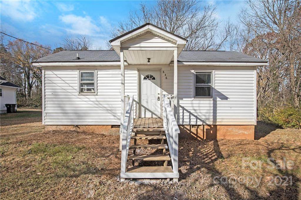 646 Ashe Street - Photo 1