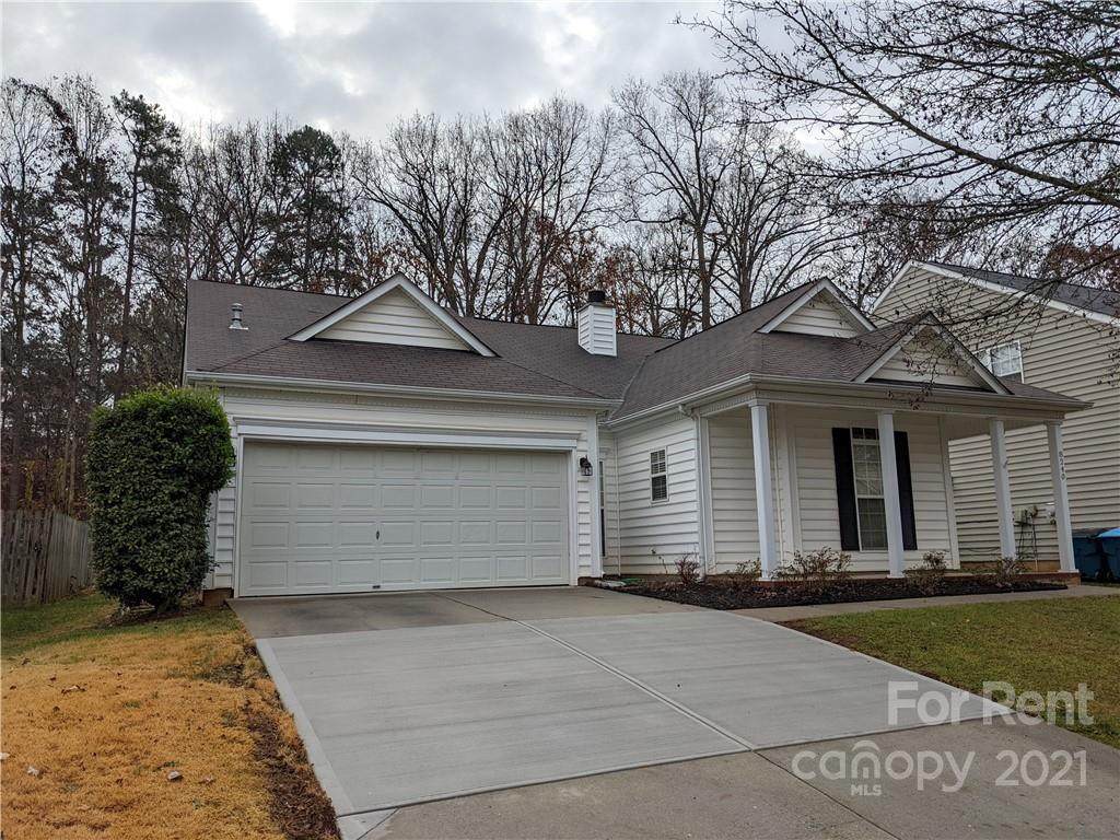 8240 Chatham Oaks Drive - Photo 1