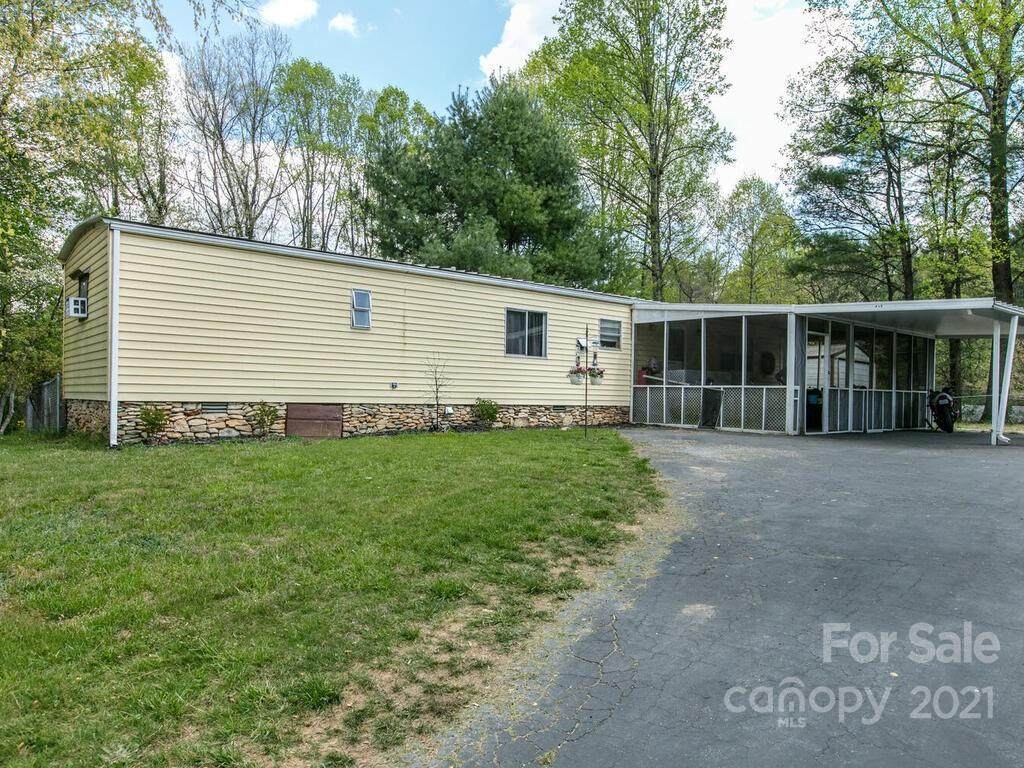 213 Piney Ridge Drive - Photo 1
