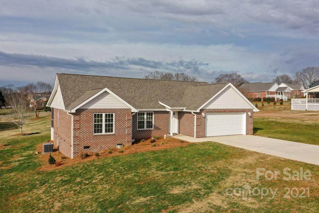 108 Augusta Drive - Photo 1