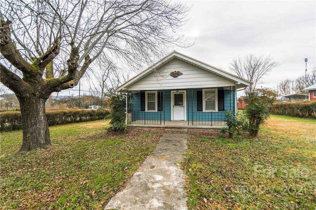 452 Old Hendersonville Highway - Photo 1