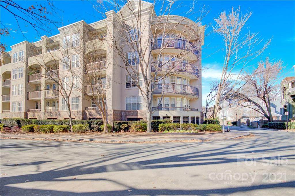 405 7th Street - Photo 1